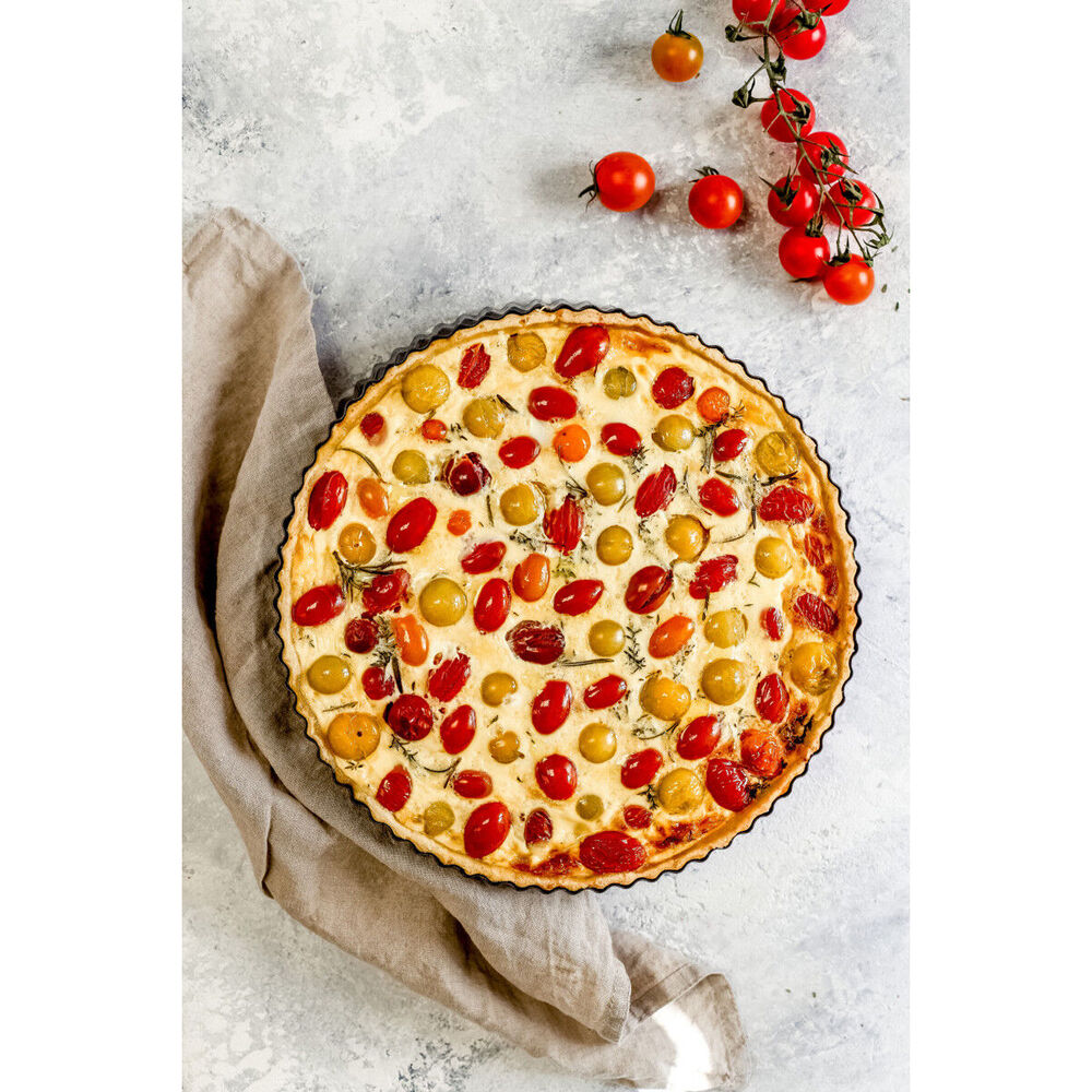 81051-mastercraft-23cm-heavy-loose-base-non-stick-round-flan-quiche-pan-black