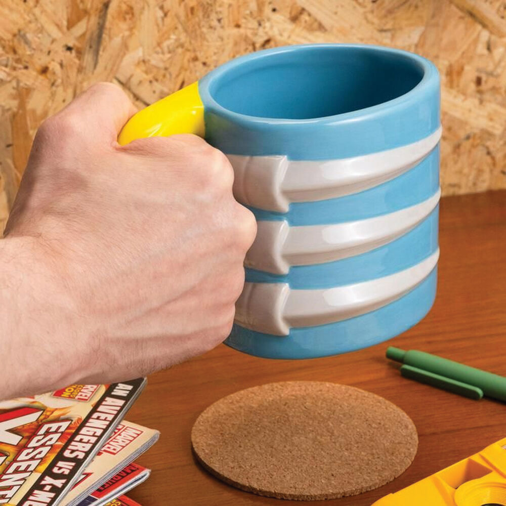 28836-marvel-wolverine-mask-and-claw-shaped-sculpted-mug-550ml