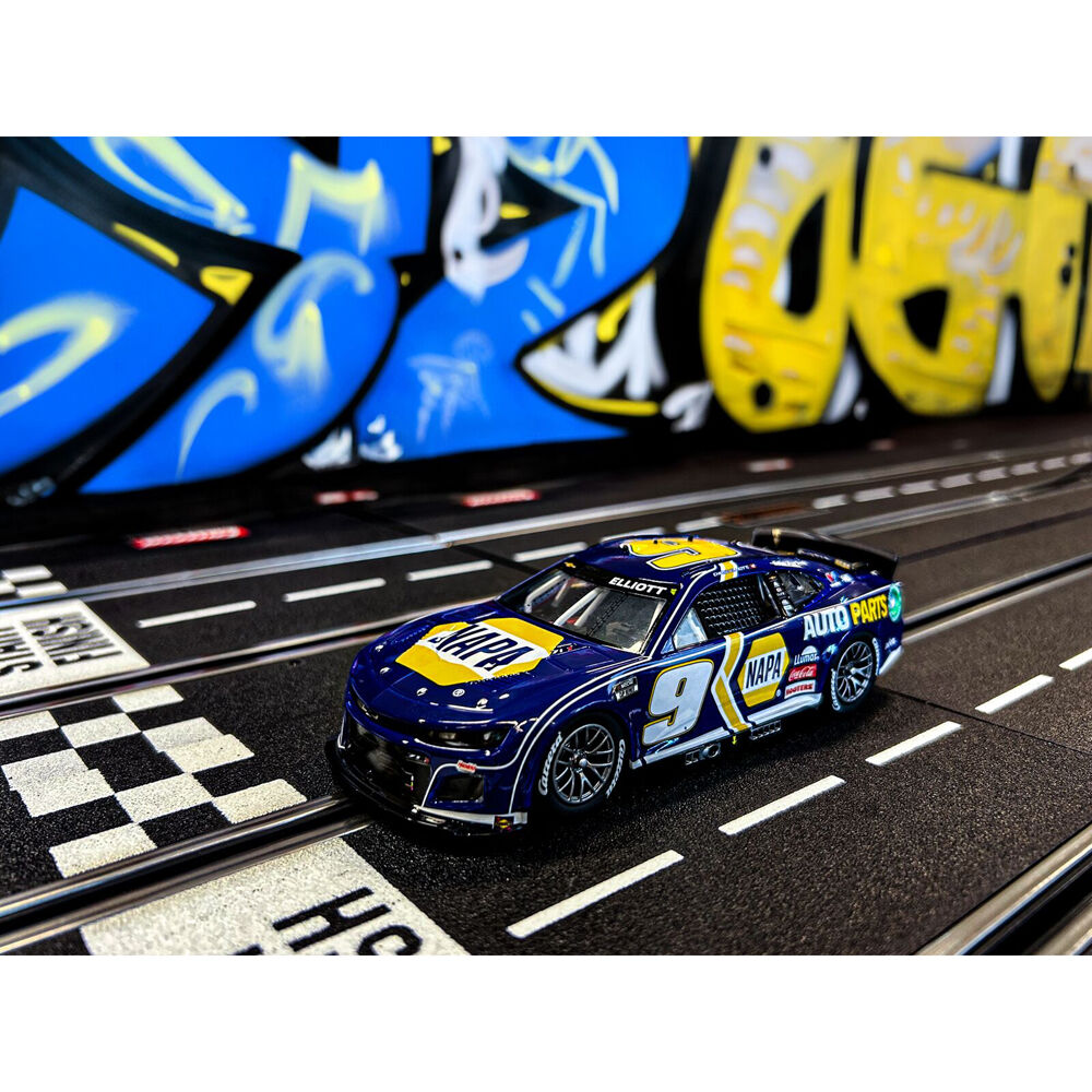 72227766-carrera-nascar-camaro-zl1-hendrick-motorsports-chase-elliott-9-toy-8