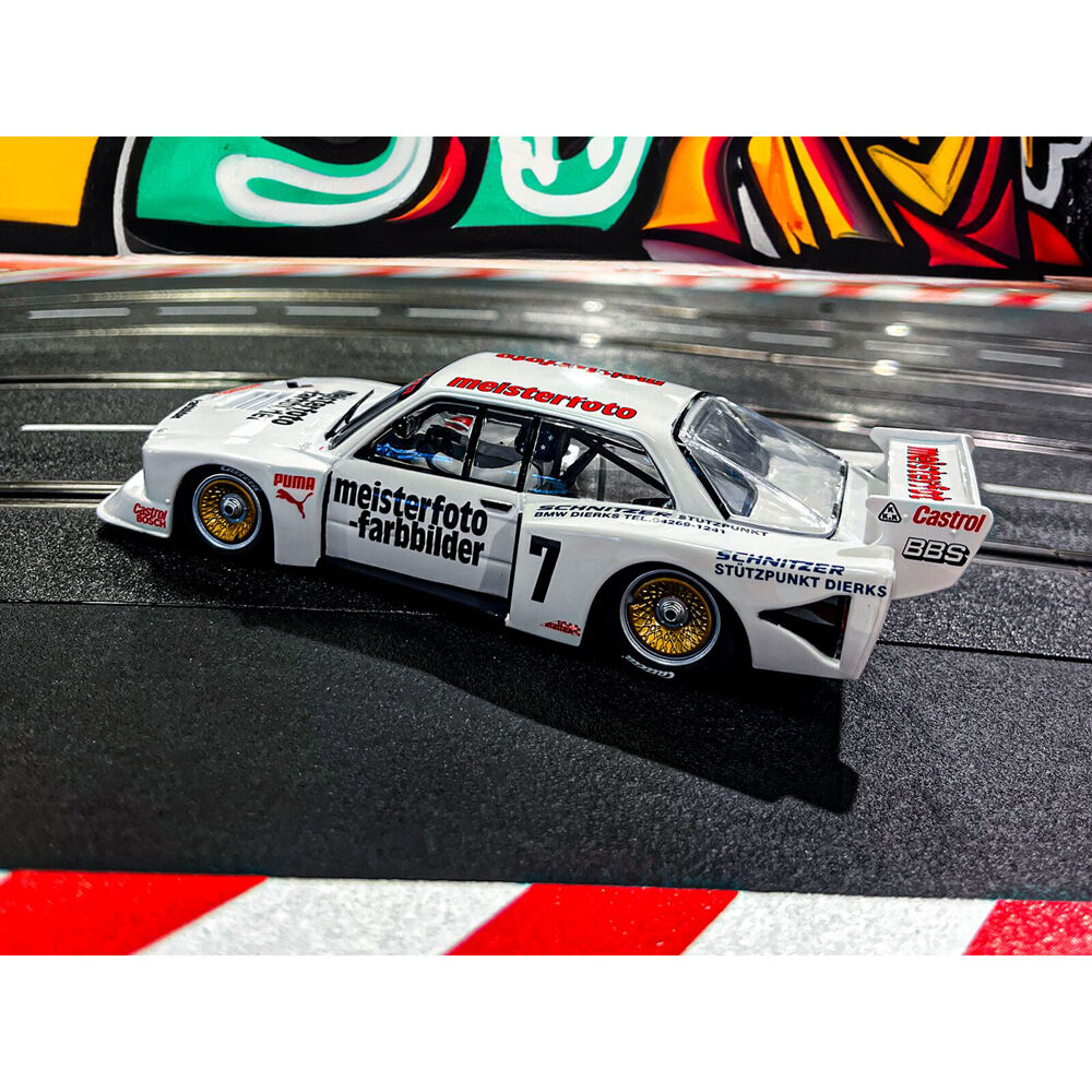 72332037-carrera-bmw-320-turbo-flachbau-schnitzer-no-7-racing-slot-car-toy-8y