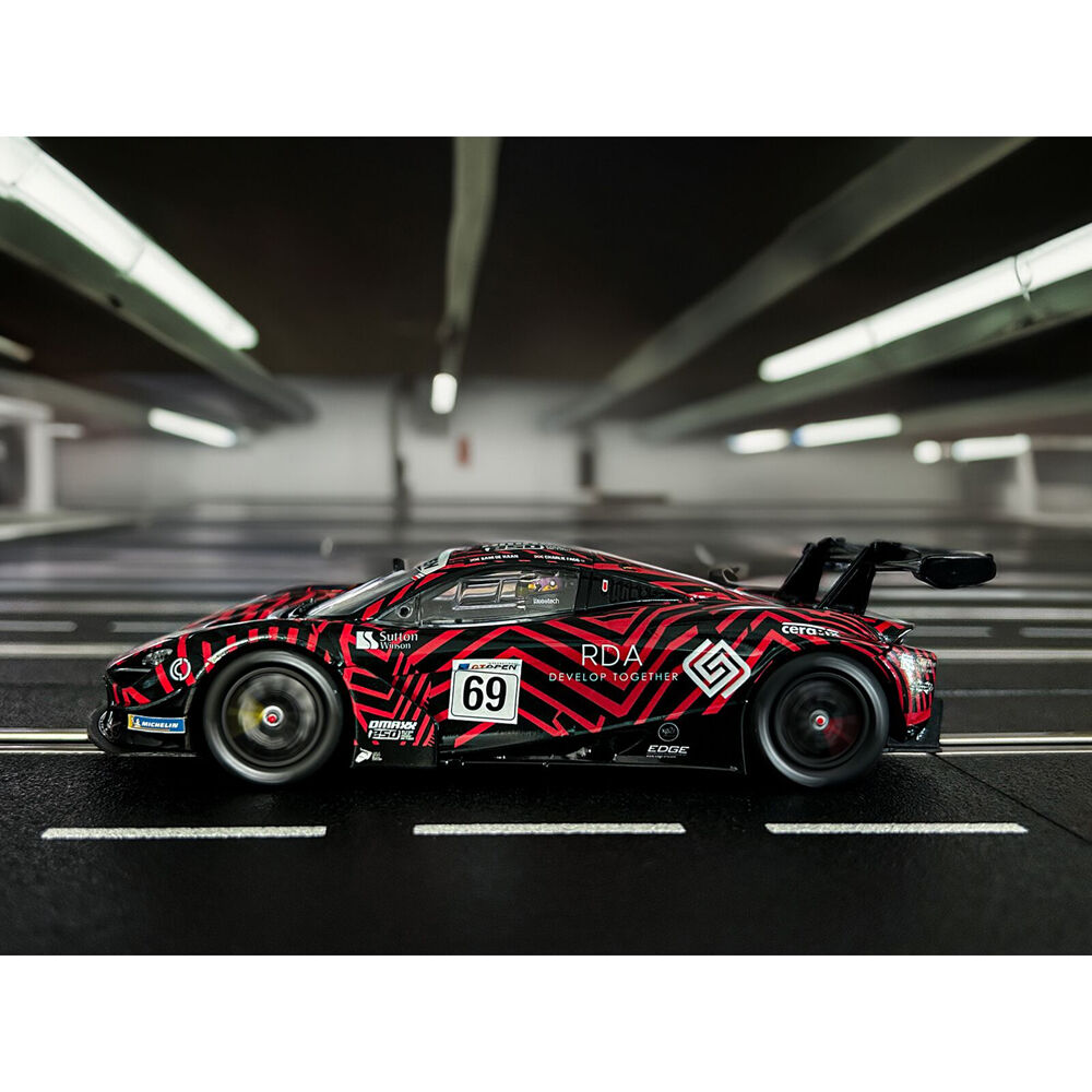 72332020-carrera-mclaren-720s-gt3-optimum-international-gt-open-2023-slot-car-8y