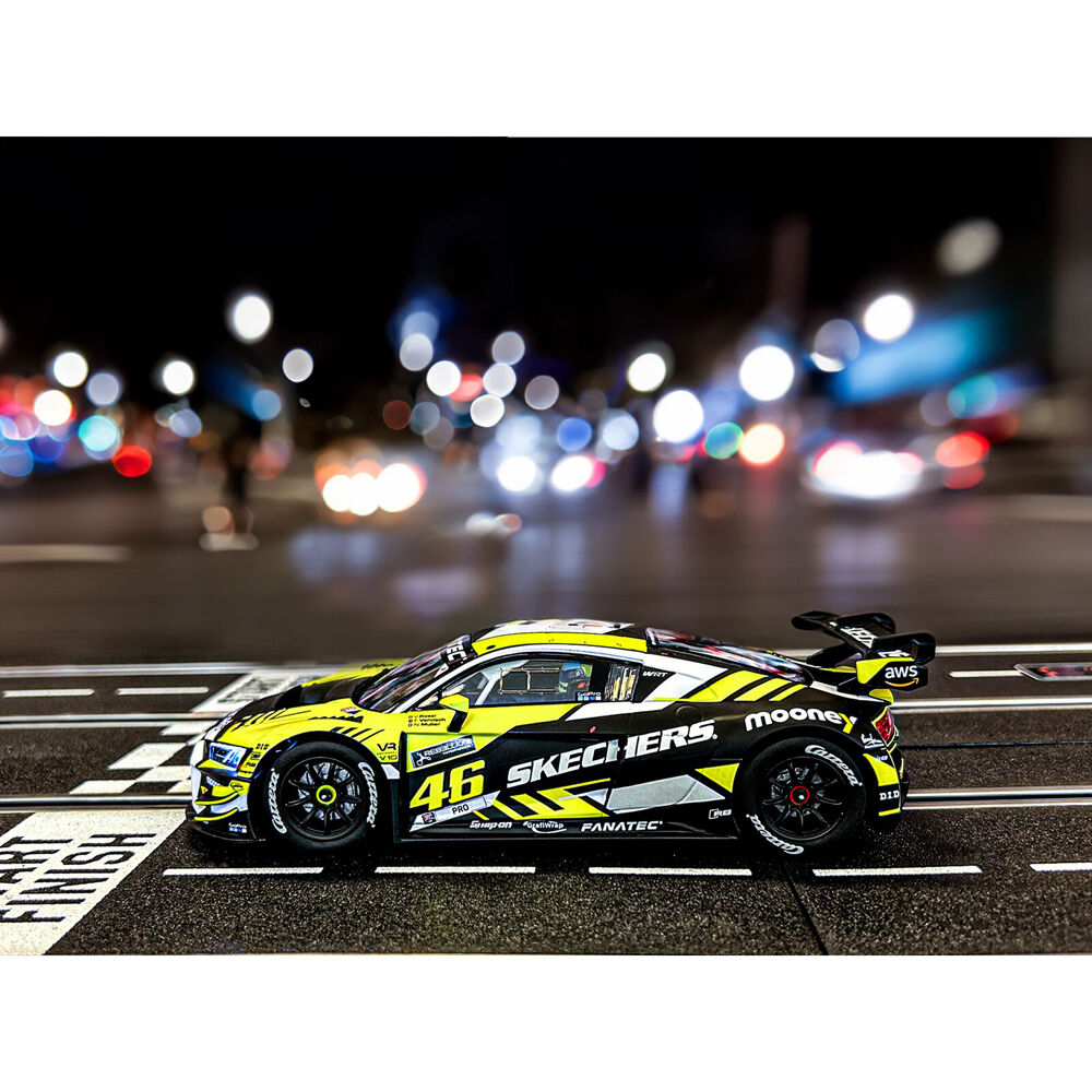 72123980-carrera-audi-r8-lms-gt3-evo-ii-valentino-rossi-no-46-slot-car-10y