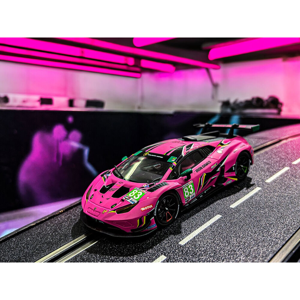 72332009-carrera-digital-132-lamborghini-huracan-gt3-evo2-iron-dames-no-83-8y
