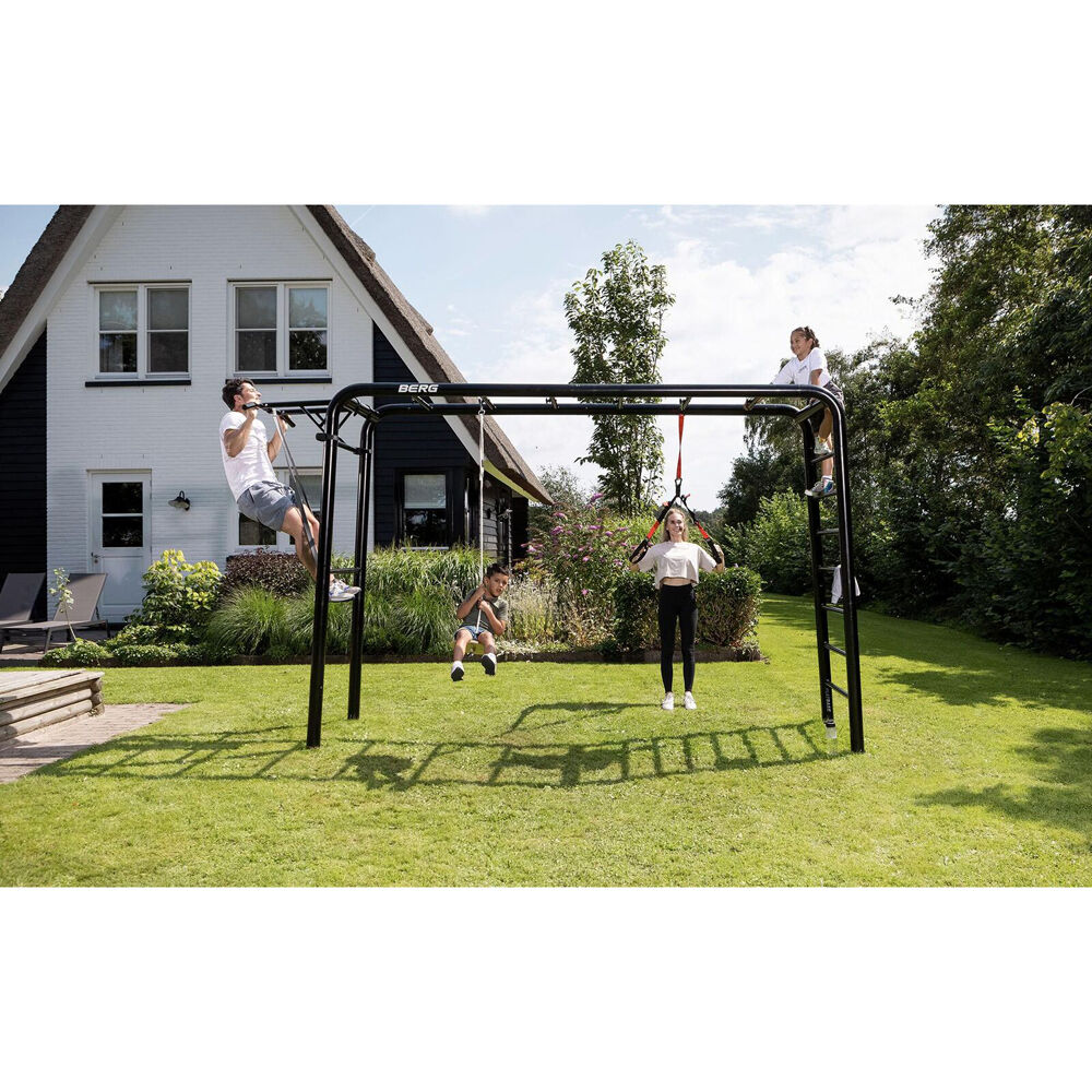 20-21-02-00-berg-playbase-wooden-adjustable-disc-swing-w-rope-31cm-brown