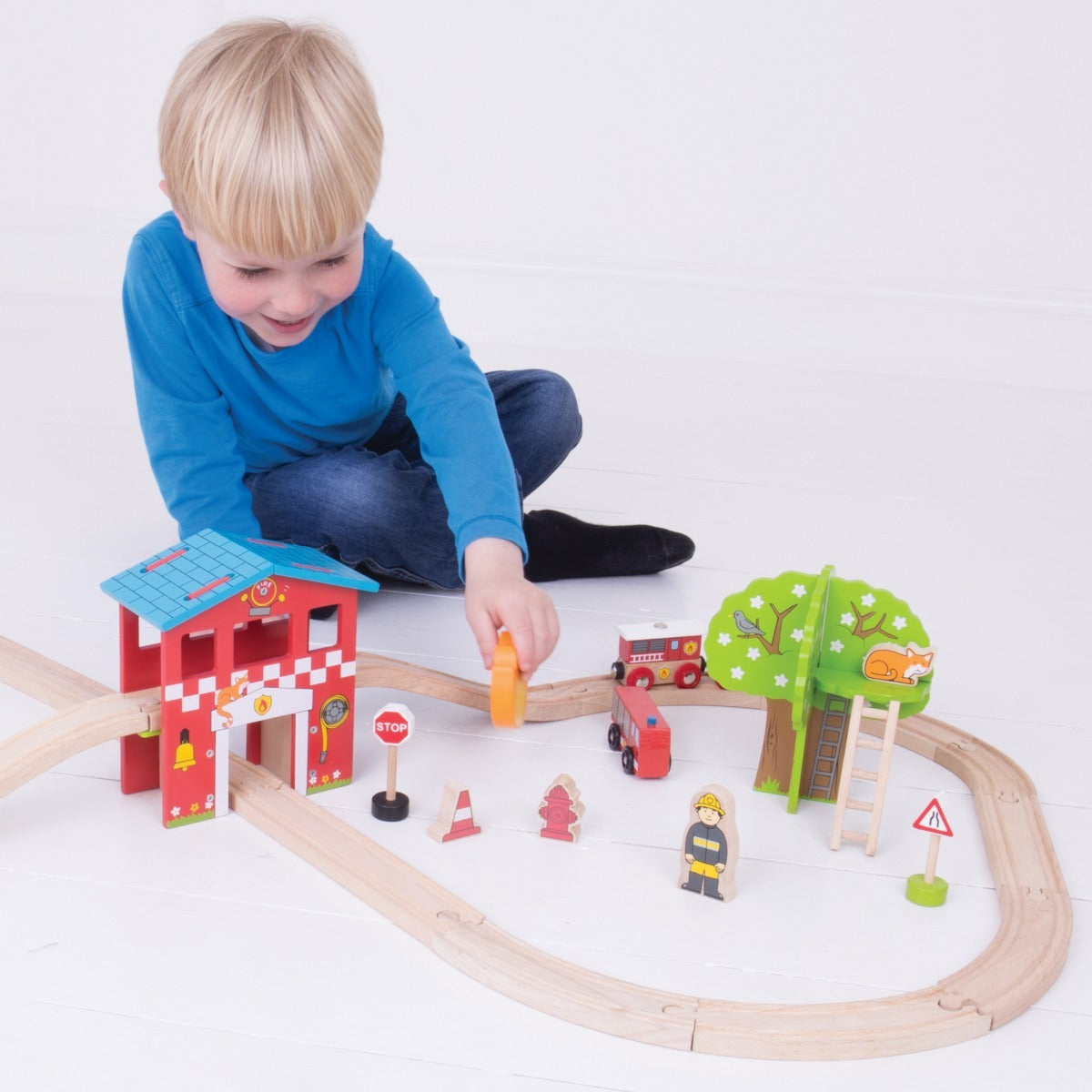 Bigjigs Rail Fire Station Train Set Kids Fun Interactive Wooden Toy 3y+ (39 Pieces) — image 3