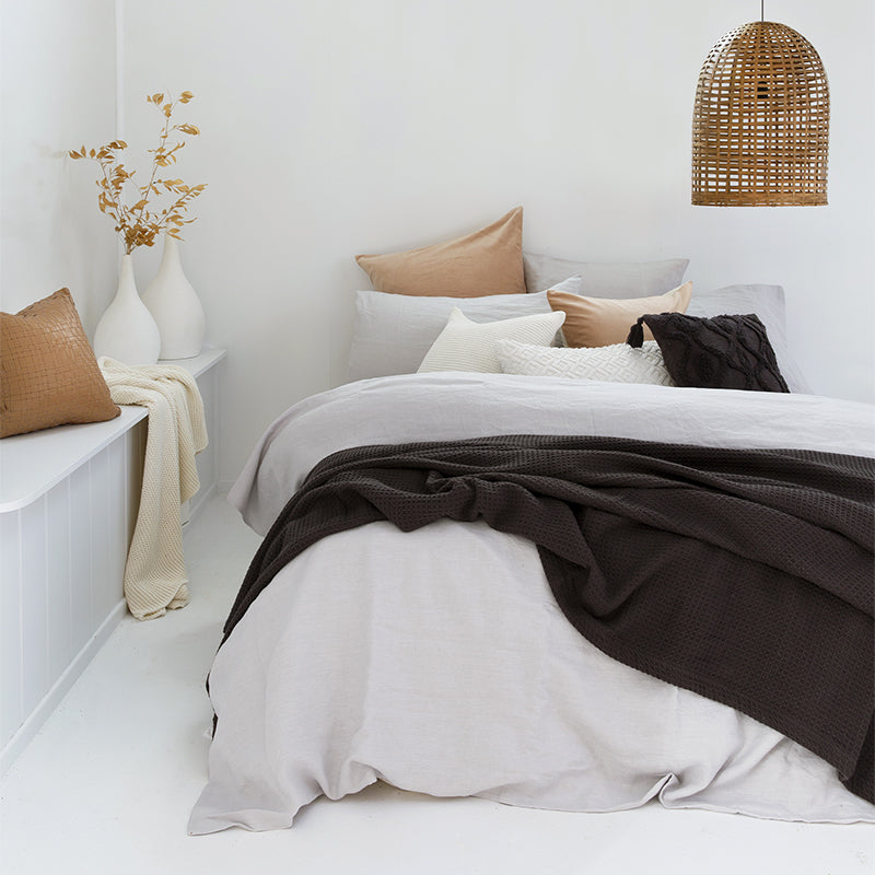 Bambury Queen/King Bed Waffle Weave Blanket Charcoal Woven Home Decor Bedding — image 2