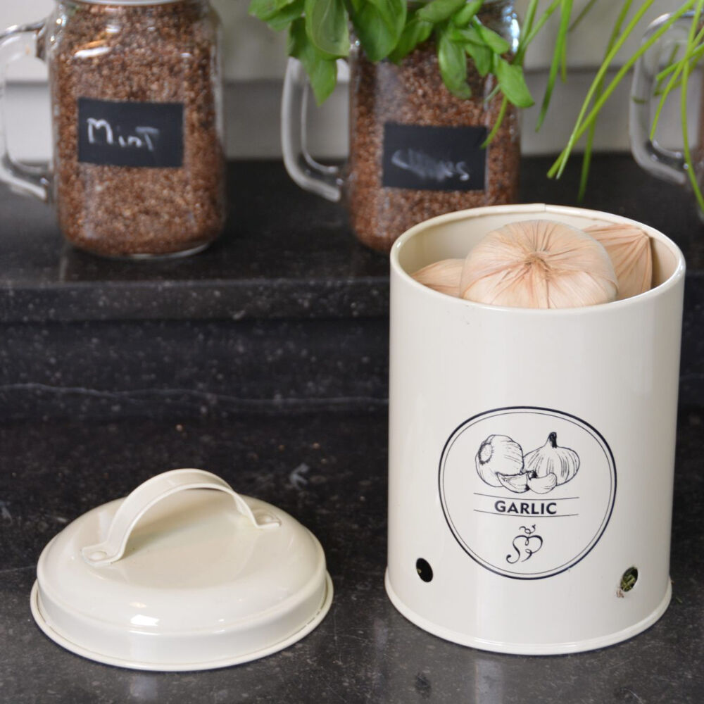 Esschert Design Garlic Storage Tin Organiser Food Container 17.5cm Cream — image 2