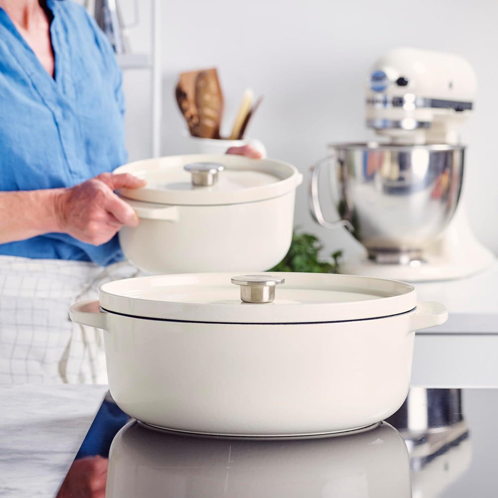 Kitchenaid Cast Iron Durable Casserole Pot Home Cooking 22cm/3.3L Almond Cream — image 4