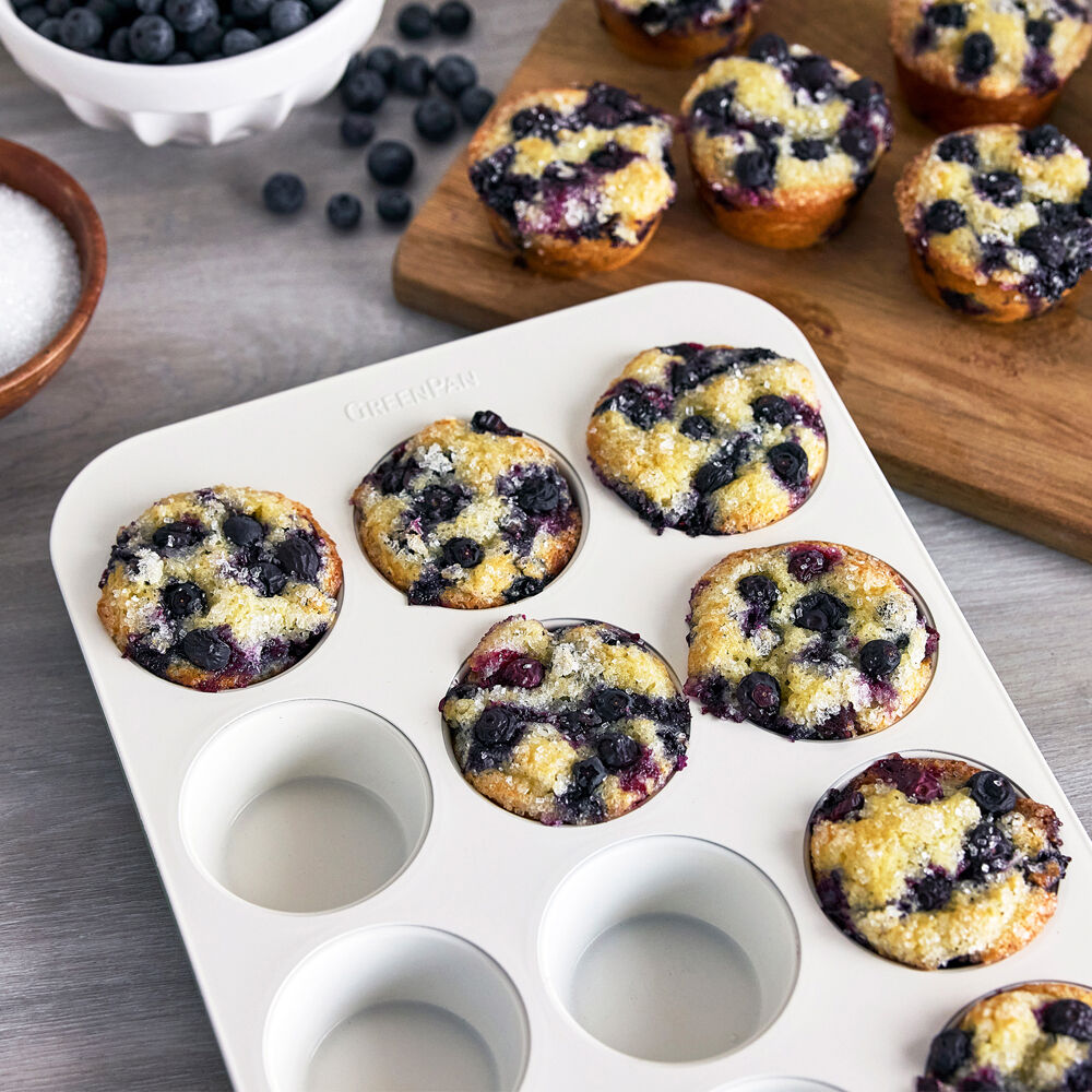 GreenPan Reserve 12 Cup Muffin Pan Non-Stick Ceramic Baking Tray — image 3