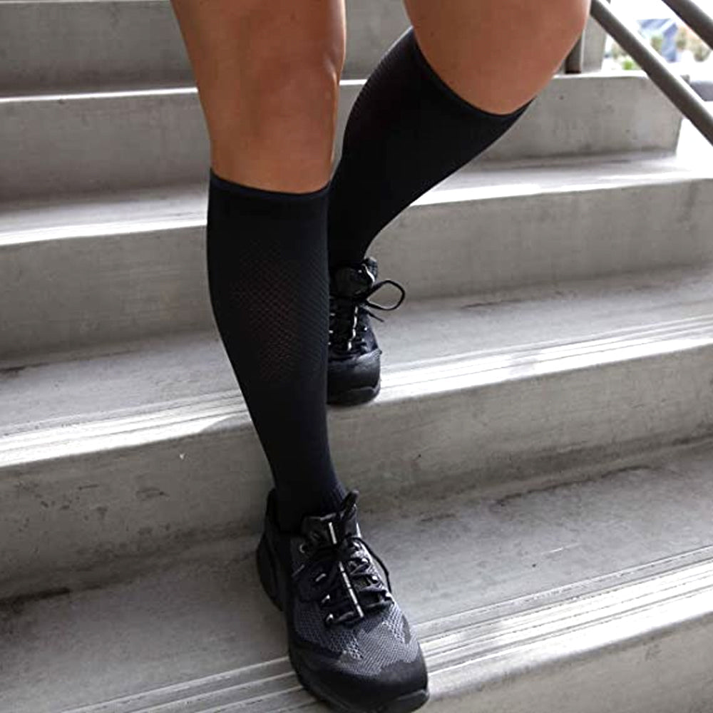 Copper Fit Easy On/Off Energy Travel Compression Socks S/M Unisex Nylon Black — image 3