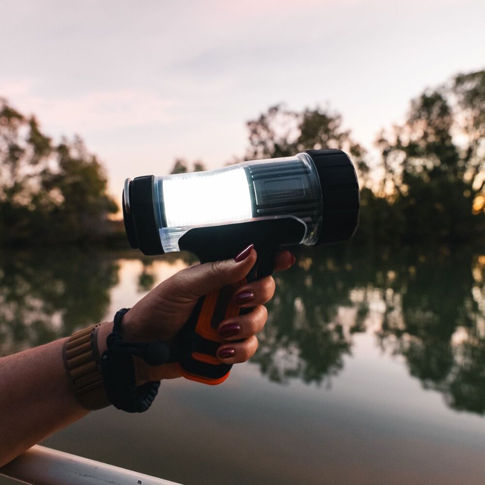 Wildtrak Spotlight Croc Hunter Max 3000 Lumens Ultra Bright Outdoor Torch Wildtrak — image 2
