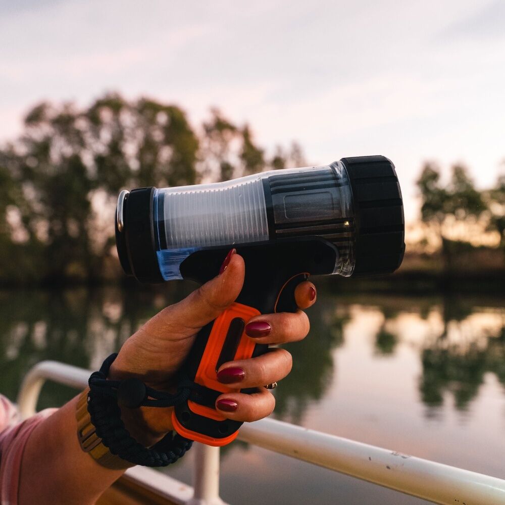 Wildtrak Spotlight Croc Hunter Max 3000 Lumens Ultra Bright Outdoor Torch Wildtrak — image 8