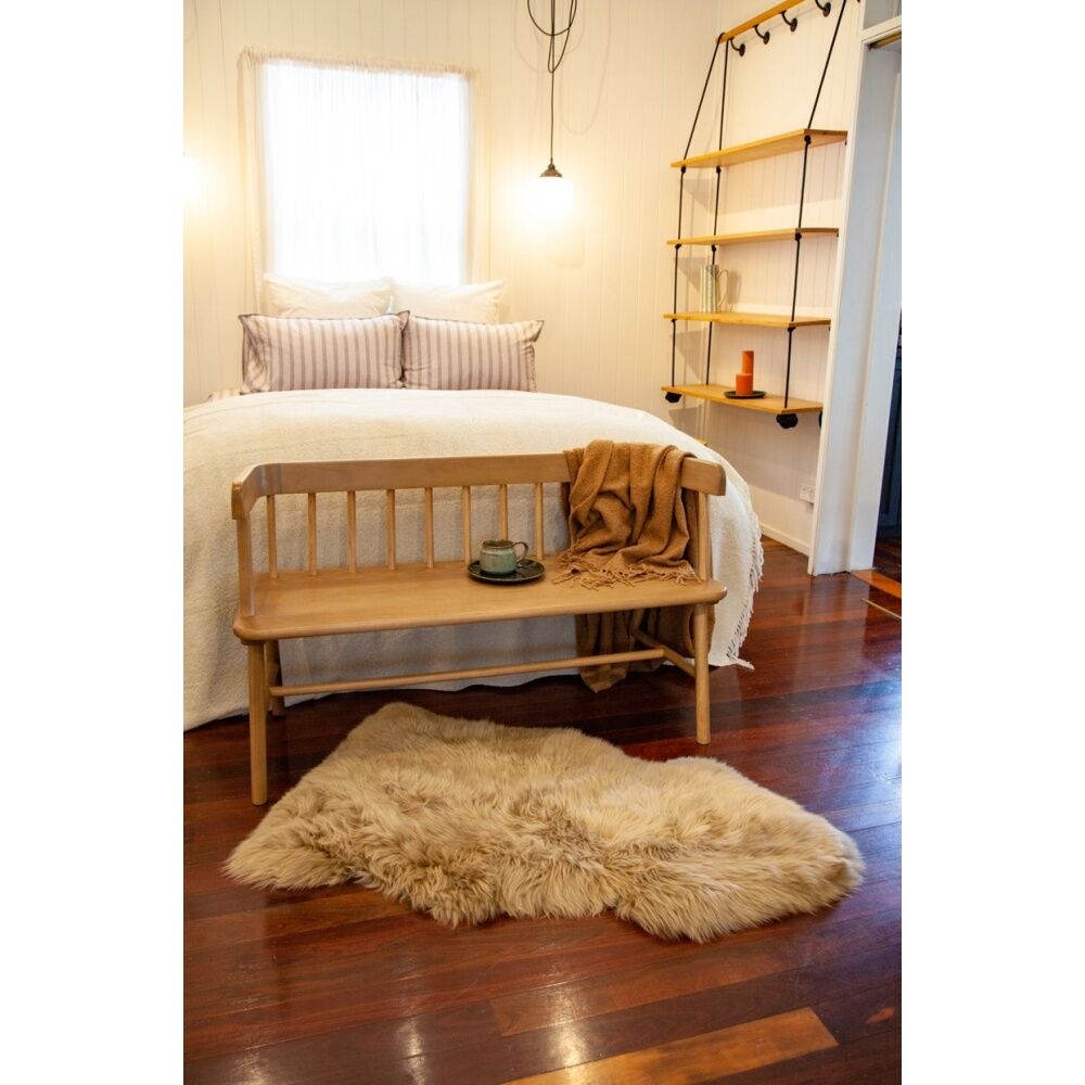 Huxford Grove The Gulgong Durable Sheepskin Rug Woodland Green Ethical — image 2