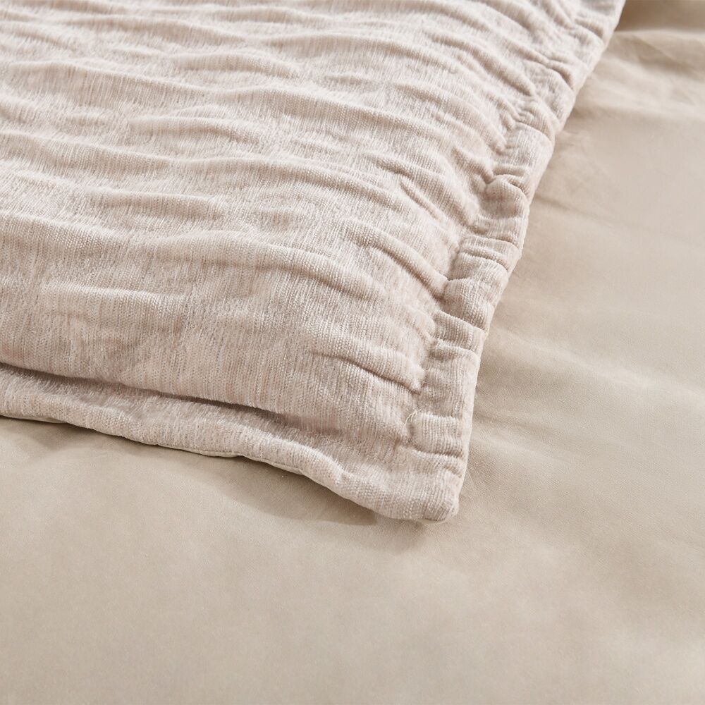 Renee Taylor Luxurious Marley Jacquard Quilt Cover Set Champagne Queen — image 4