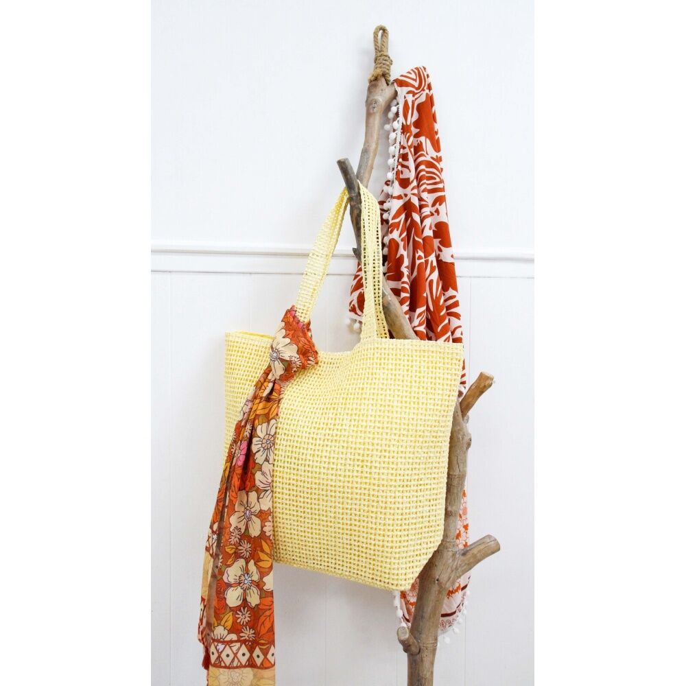 LVD Sunshine Yellow Woven Beach Bag Set w/ Matching Purse 50x15x38cm (2 Pieces) — image 2