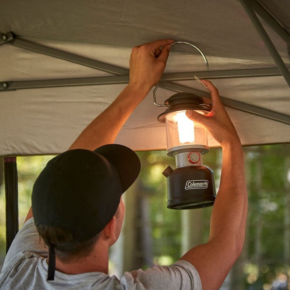 Coleman Lantern Classic 800L Lithium Ion Lantern Outdoor Camping Battery — image 3