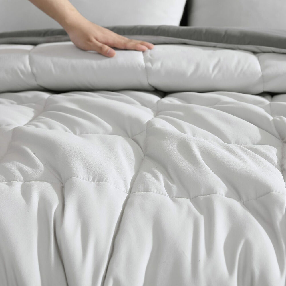 Kenneth Cole Solutions Polyester Comforter w/ Pillowcase Set Grey — image 3