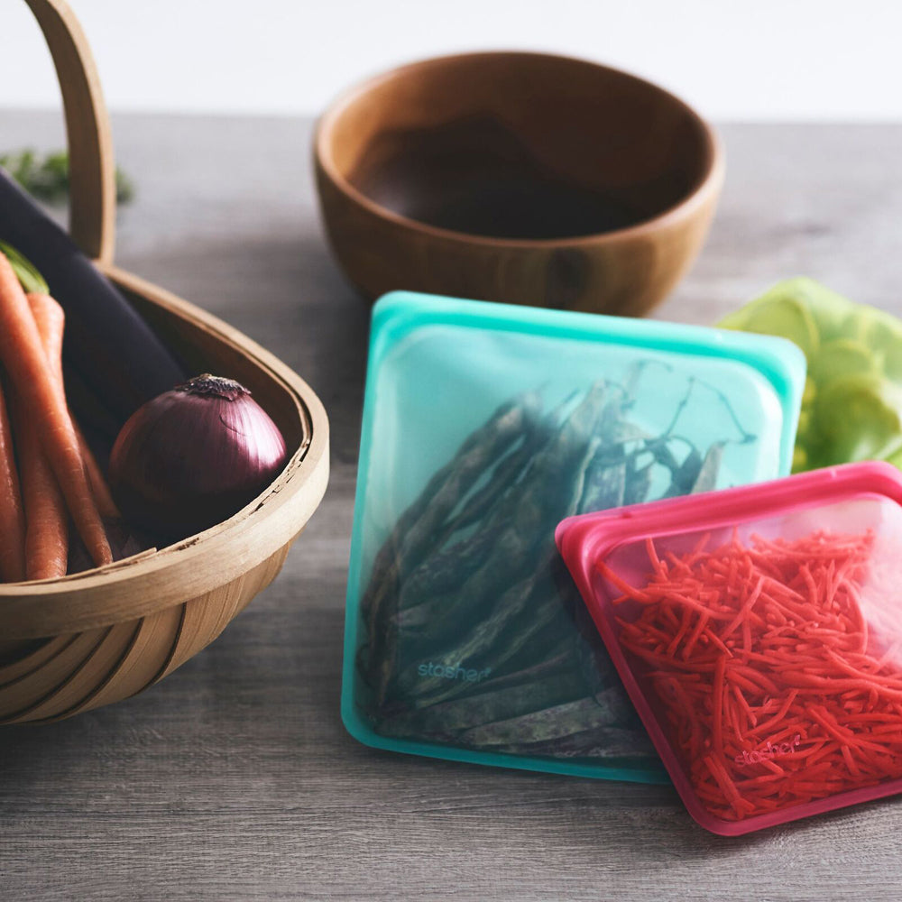 Stasher Silicone 828ml/19cm Reusable Sandwich Bag Storage Travel Pouch Raspberry — image 3