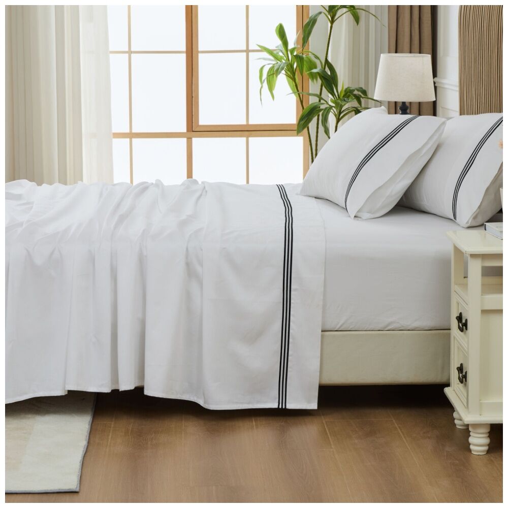 Grosvenor House 500TC Hotel Embroidered Sheet Set White With Black — image 4