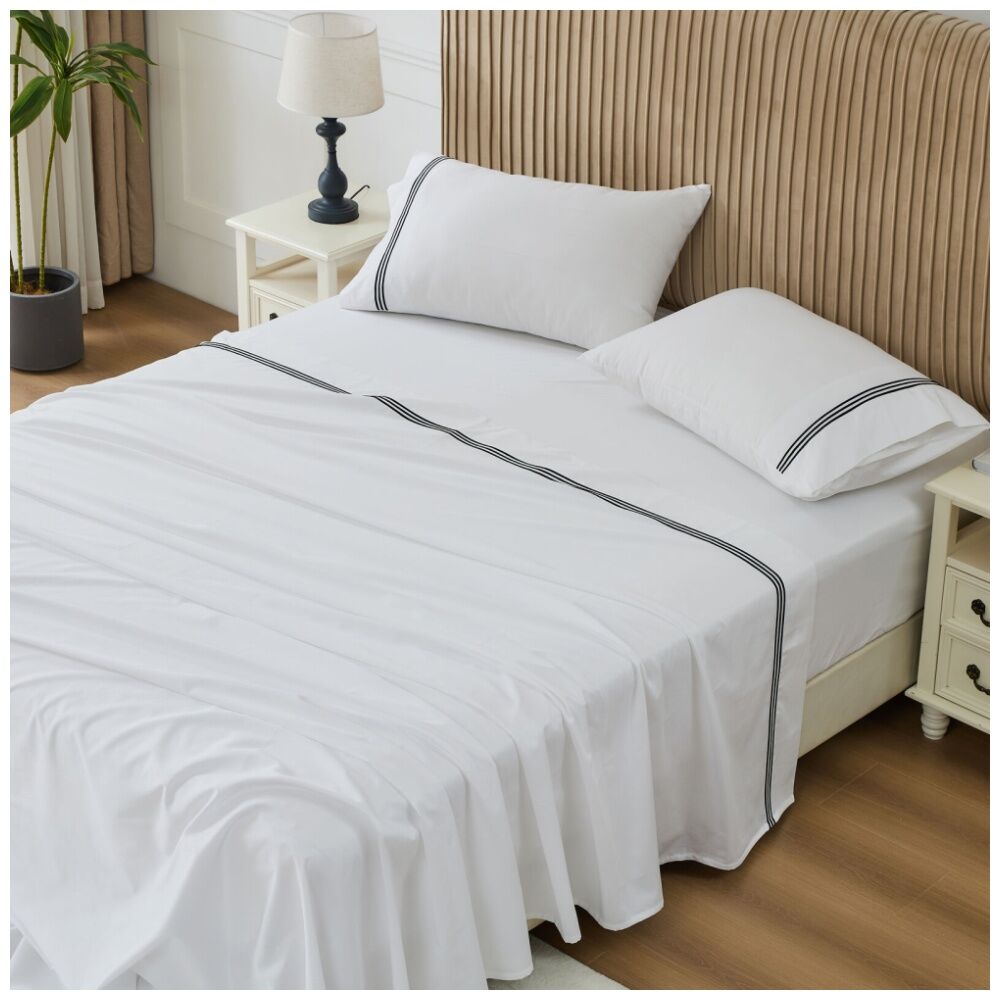 Grosvenor House 500TC Hotel Embroidered Sheet Set White With Black — image 6