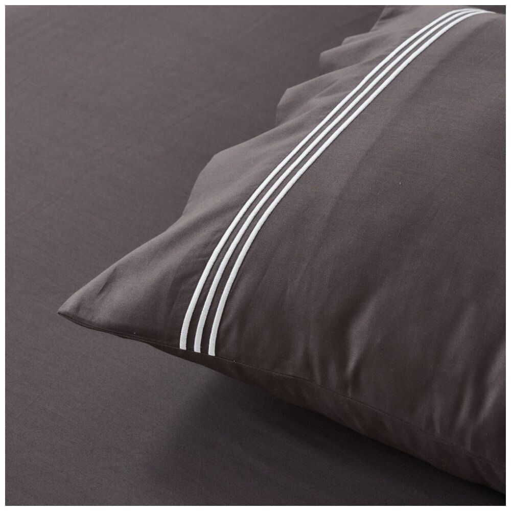 Grosvenor House 500TC Hotel Embroidered Sheet Set Charcoal With White — image 6
