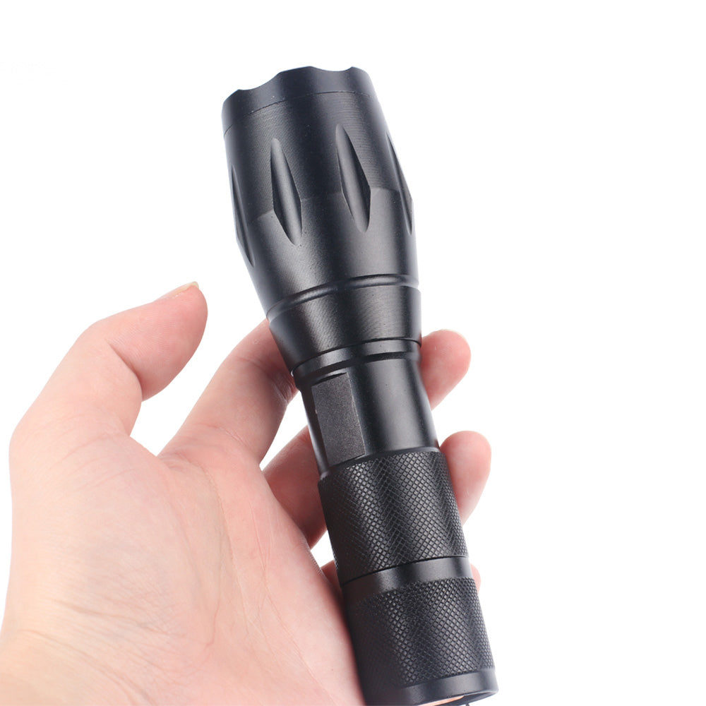 Sansai Tactical Grade Ultra Bright Camping/Hiking/Outdoors Battery LED Torch — image 2