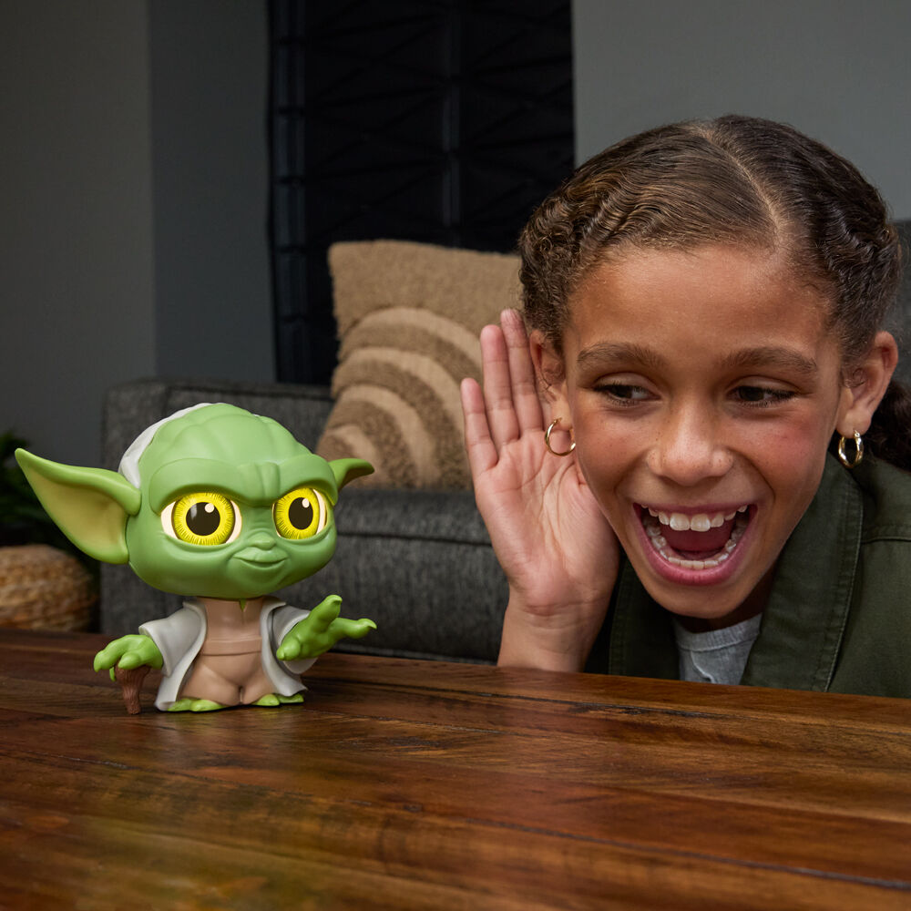 Hasbro Star Wars Force 7 Telling Yoda Interactive Talking Figure Toy 14y+ — image 7