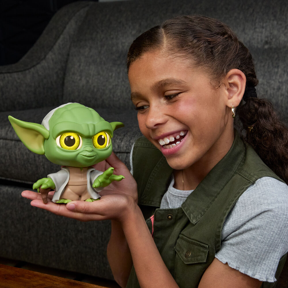 Hasbro Star Wars Force 7 Telling Yoda Interactive Talking Figure Toy 14y+ — image 8