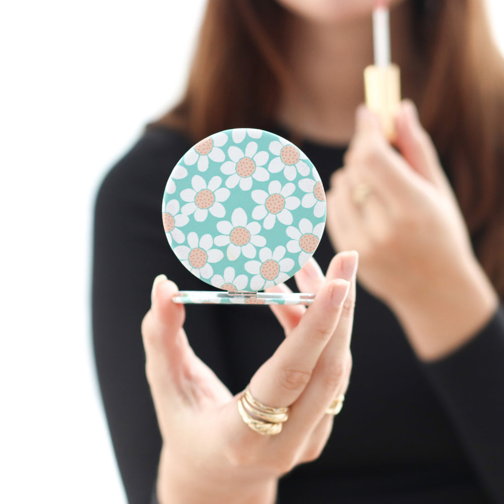 Splosh Handbag Accessories Compact Makeup/Cosmetic Mirror Dual 7cm Round Daisy — image 5