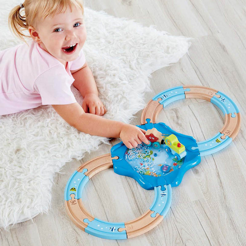 Hape Undersea Figure 8 Sensory Stimulating Rail Playset Kids Activity Toy 18m+ — image 2
