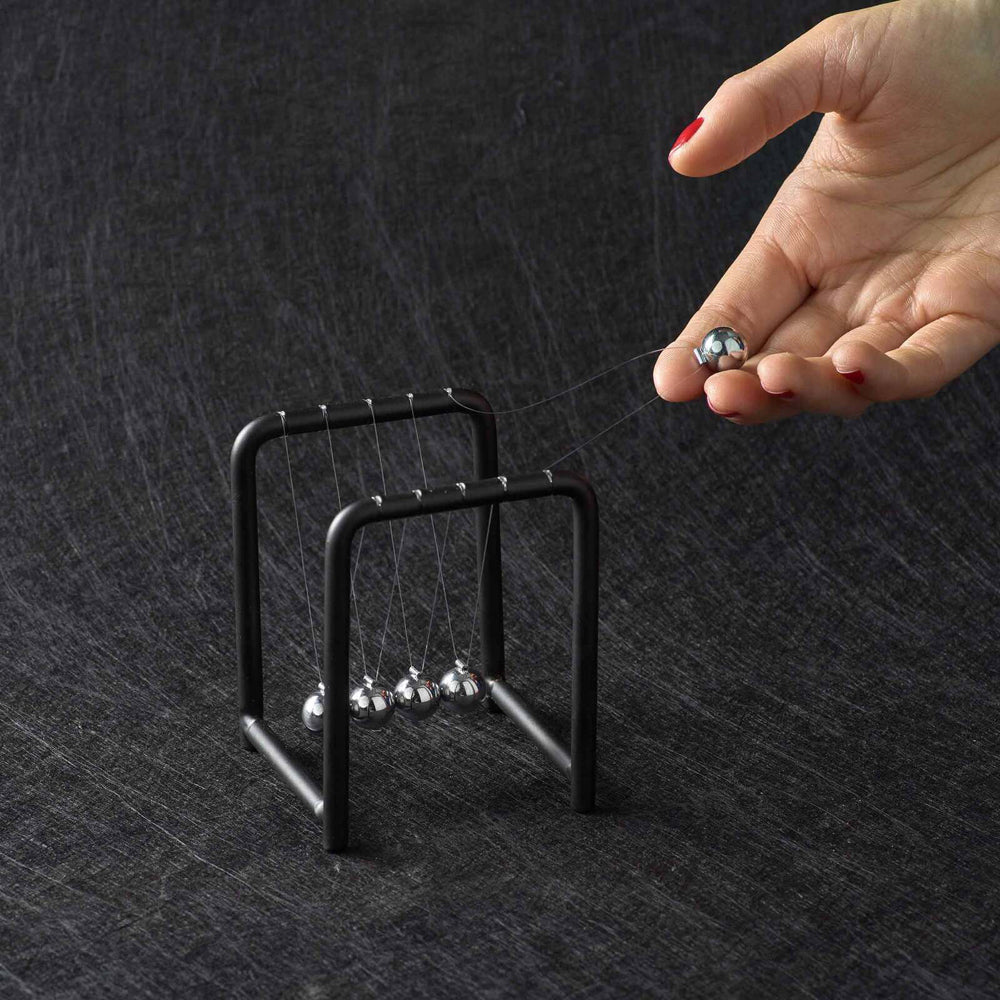 Geek Culture Newton's Cradle Balls Science Toy Home/Office Desk Accessory 9cm (2 Pack) — image 8