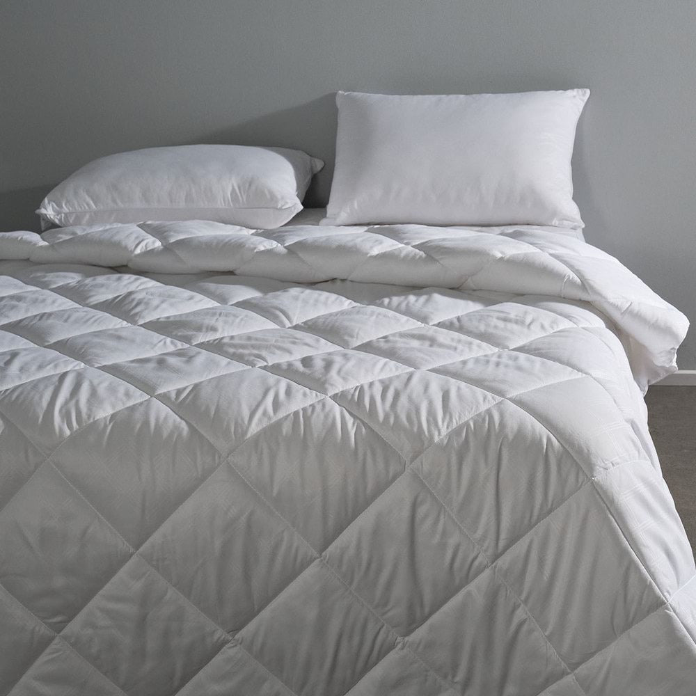 Canningvale Queen Bed Hypoallergenic Down Alternative Quilt WHT Blanket/Bedding