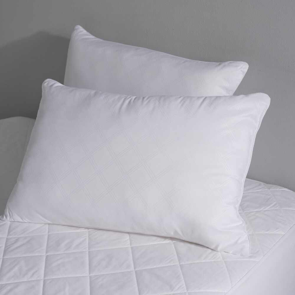 Canningvale Hypoallergenic Bedroom/Bedding Sleeping Pillow Firm 73 x 48cm (2 Pieces) — image 4