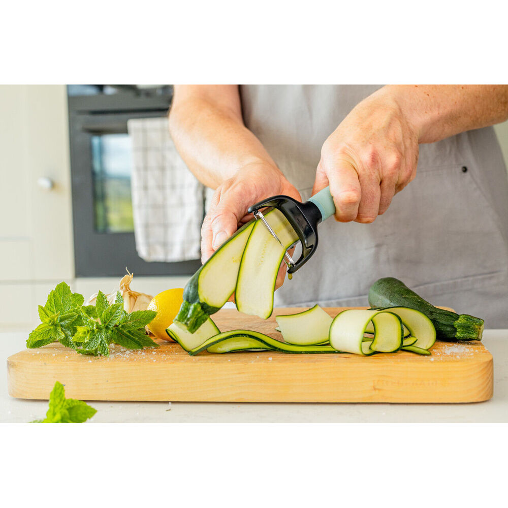 Kitchenaid Soft Grip Metal Y Peeler Kitchen/Cooking Utensil Mineral Water — image 4