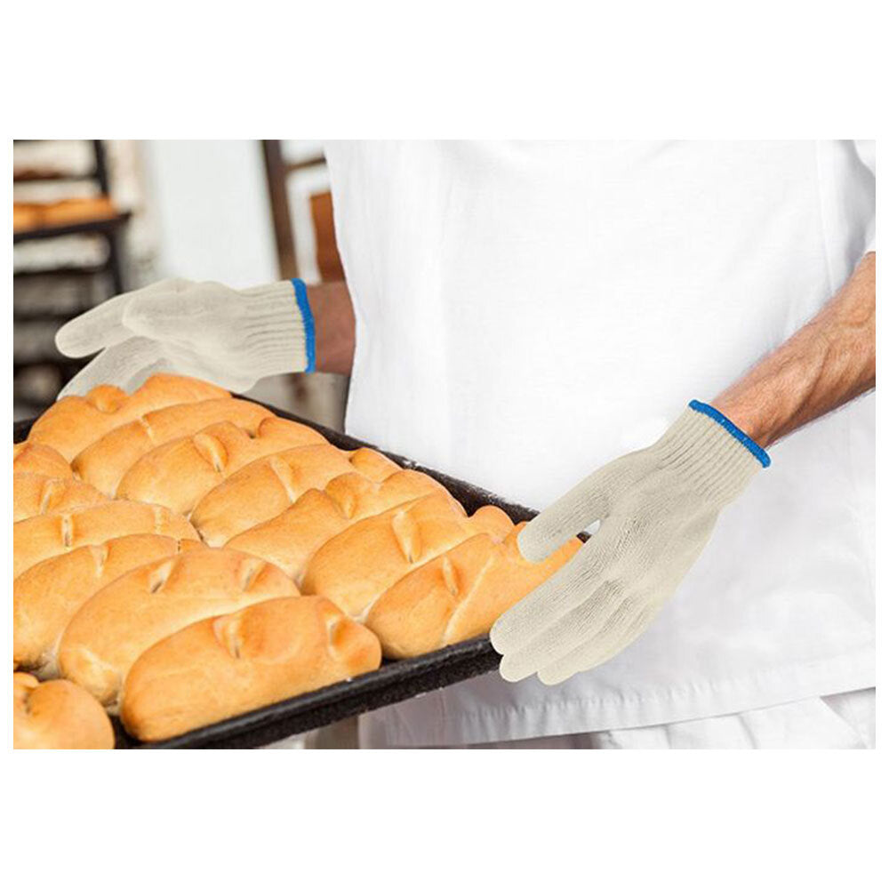 Unbranded Pair of Oven Gloves — image 3