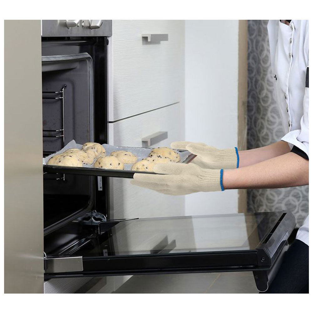 Unbranded Pair of Oven Gloves — image 4