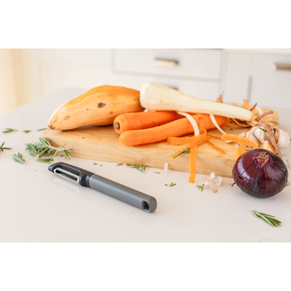 Kitchenaid Charcoal Grey Classic Euro Fruit/Vegetable Peeler Cooking Utensil — image 4