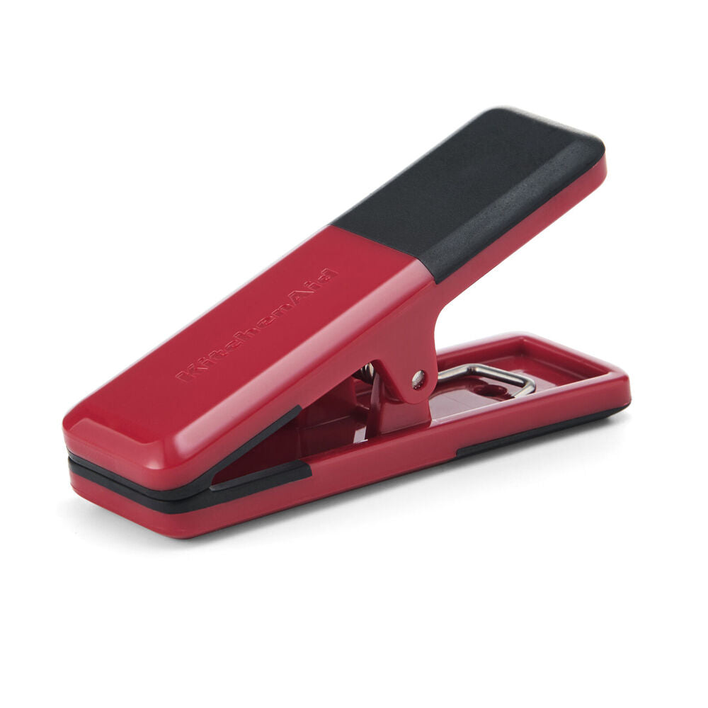 Kitchenaid Kitchen Clips Pantry Accessory Seal Food Bags Empire Red (4 Pieces) — image 4