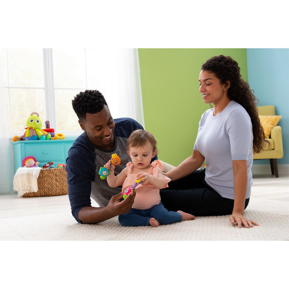 Lamaze 13cm Shakin' Shells Baby Interactive Sensory Rattle Toy 3m+ Assorted — image 2