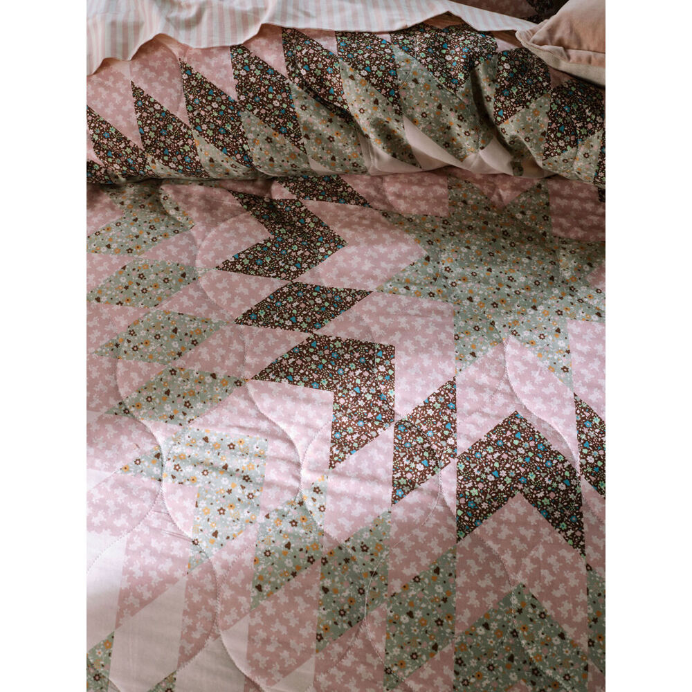 Linen House Dusty Rose Bedroom Quilt Cover Set — image 3