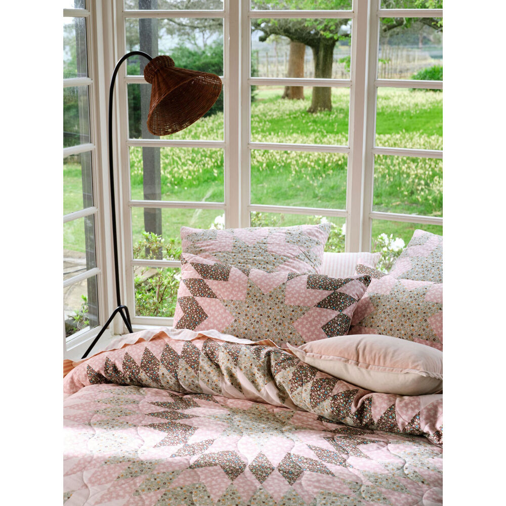 Linen House Dusty Rose Bedroom Quilt Cover Set — image 4