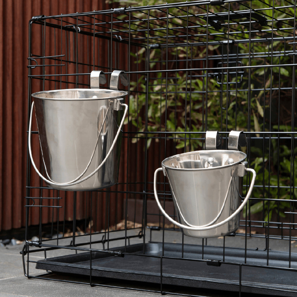 Superior Pet Essentials Durable Flat Sided Bucket with Riveted Hooks 1.9L (2 Pack) — image 2