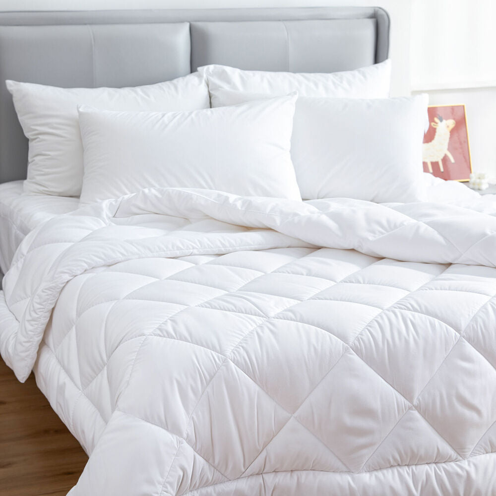 Hacienda 100% Microfiber & Bamboo Blend Antibacterial Quilt — image 3