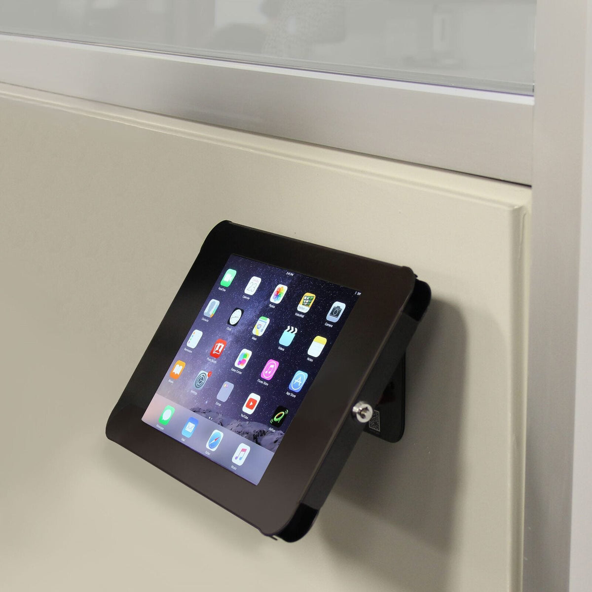 Star Tech Lockable Tablet Desk/Table/Wall Steel Mount TAA for iPad/9.7in Display — image 6
