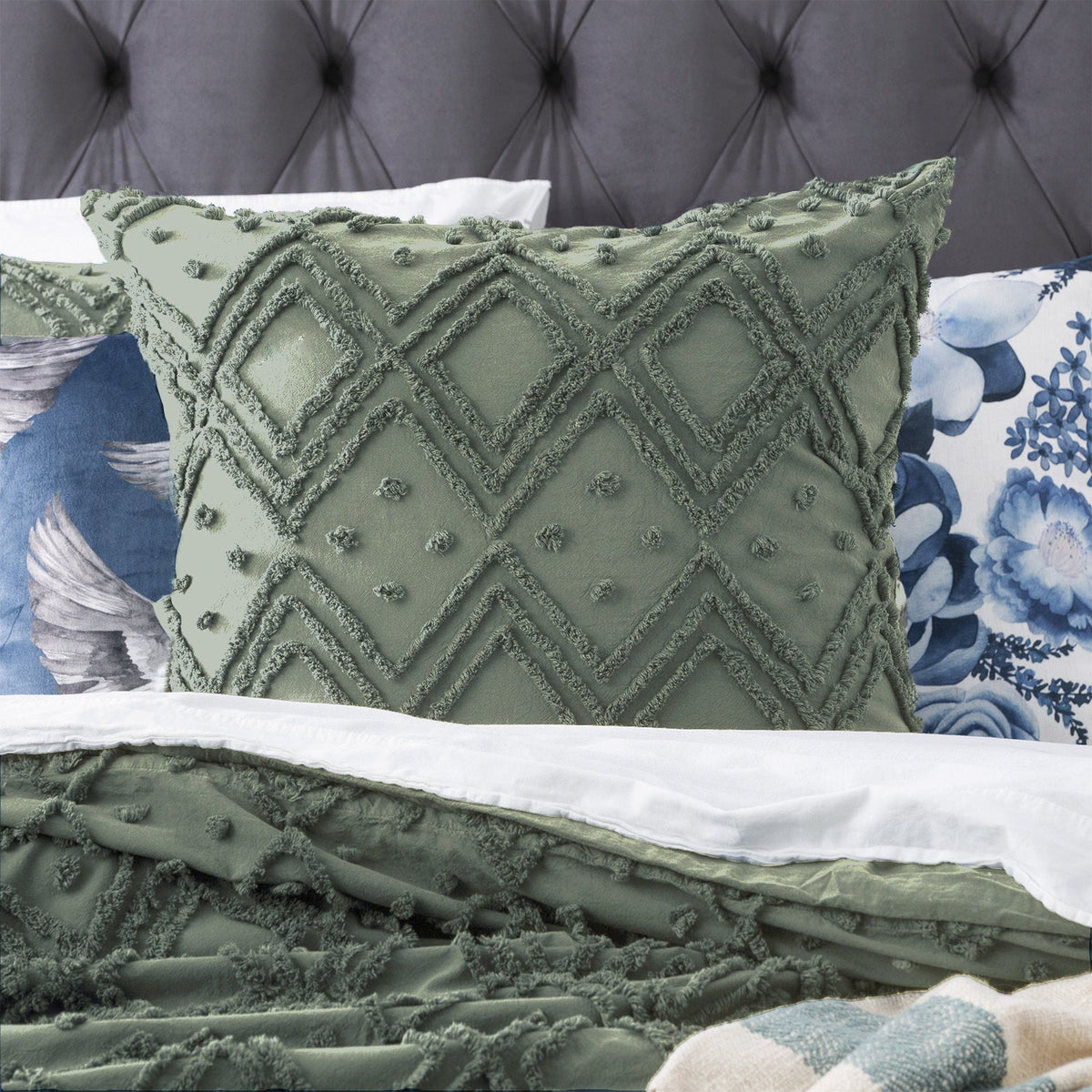 Park Avenue Medallion King Bed Quilt Cover Set/Pillowcase Vintage Washed Tufted Cotton Sage — image 3