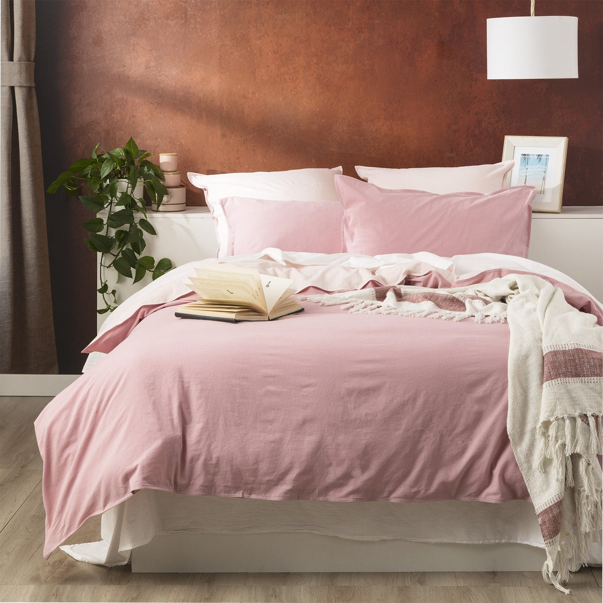 Renee Taylor Essentials Queen Bed Quilt Cover VINT Stone Washed Reversible Rose