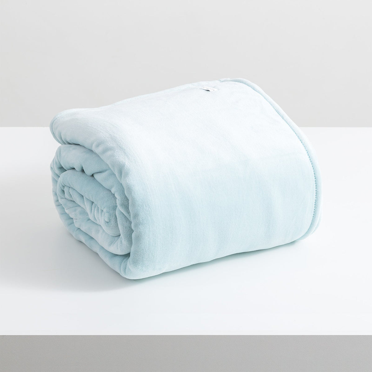 Renee Taylor Plush Super King Blanket/Duvet Throw 380GSM Ultra Soft Velvet Blue — image 2