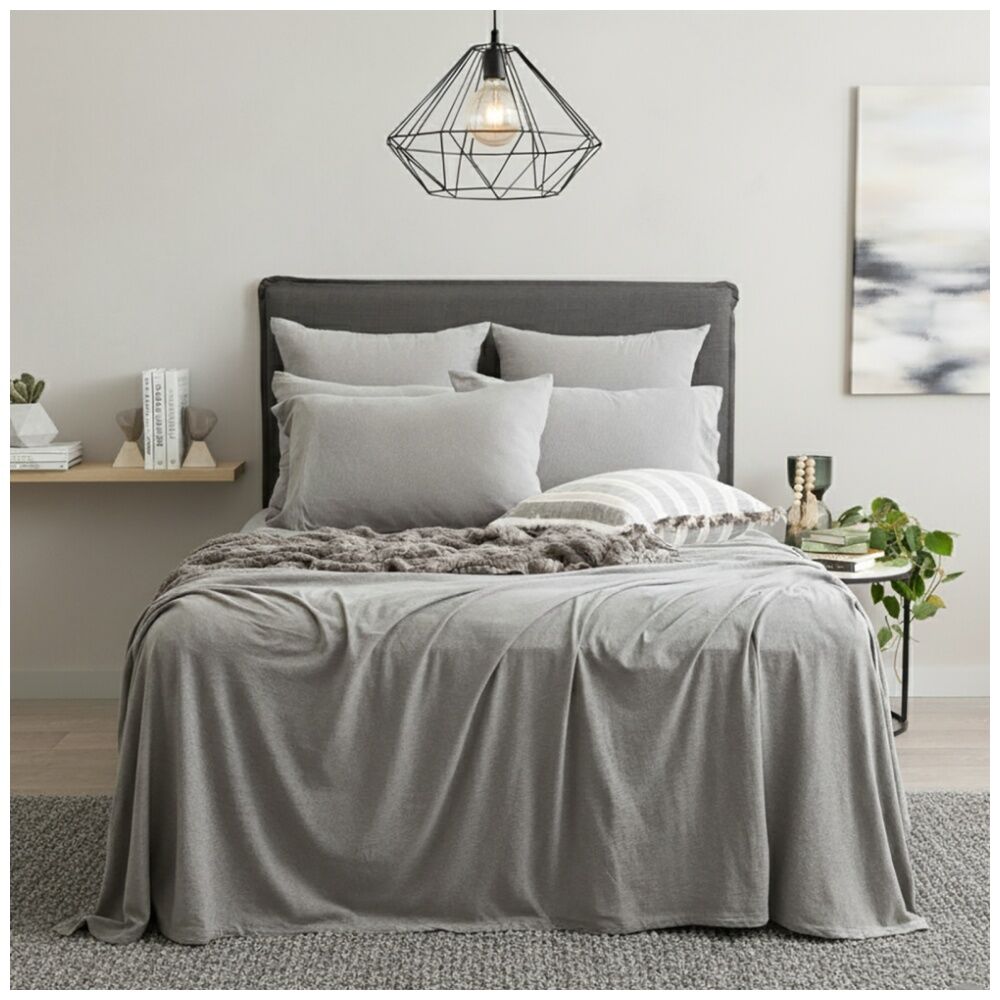 Renee Taylor Comfort T’s Organic Cotton Jersey Standard Pillowcase Charcoal (2 Pieces) — image 2