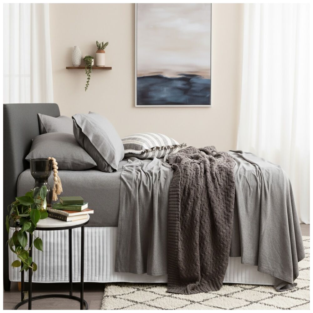 Renee Taylor Comfort T’s Organic Cotton Jersey Standard Pillowcase Charcoal (2 Pieces) — image 3