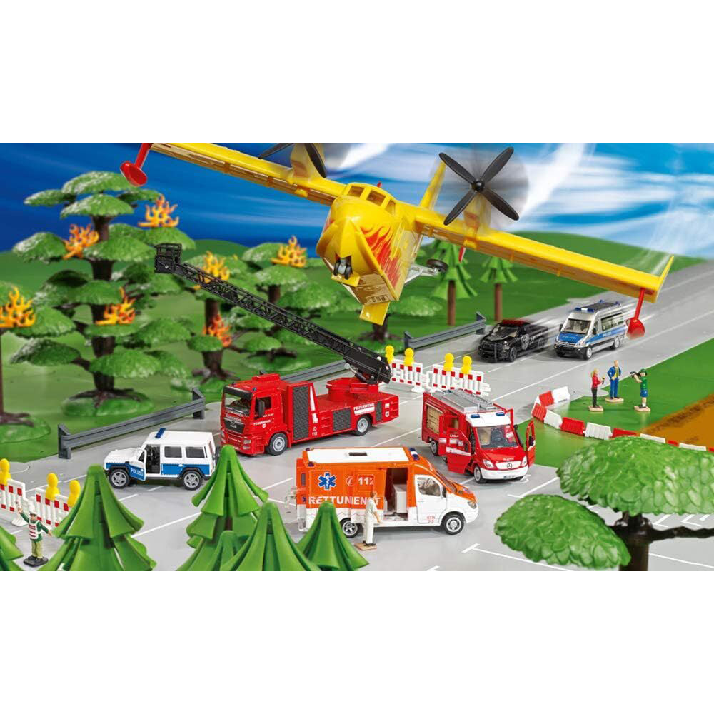 Siku 1:50 Scale Diecast Man Fire Engine Truck Kids 342mm Vehicle Toy Red 3y+ — image 2